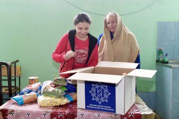 Heydar Aliyev Foundation presents Novruz holiday gifts to families, receiving targeted social assistance - PHOTO