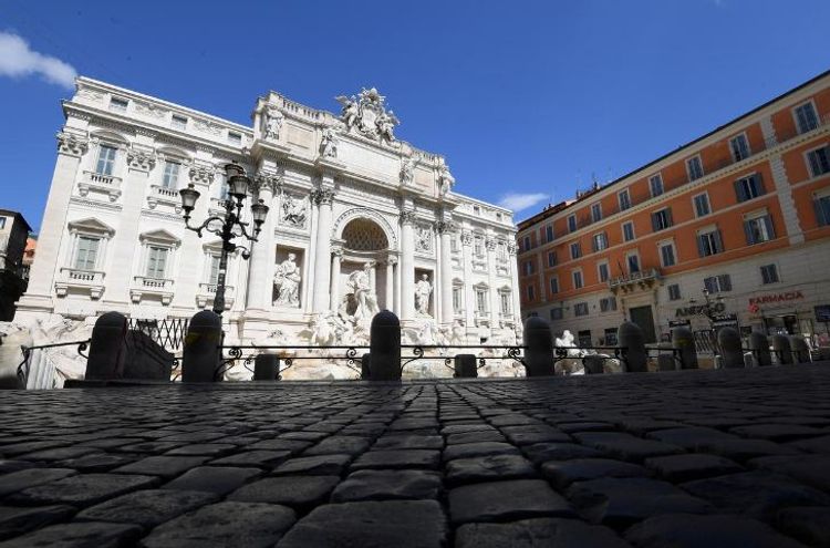 Italy coronavirus deaths rise by 743 in a day, lifting total death toll to 6,820
