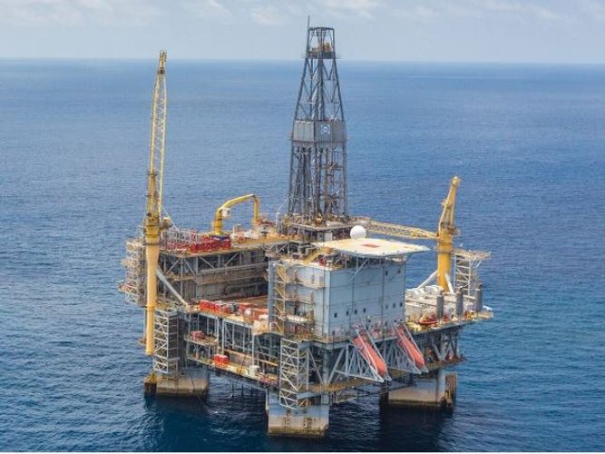 Oil-rich wealth funds seen shedding upto $225 billion in stocks