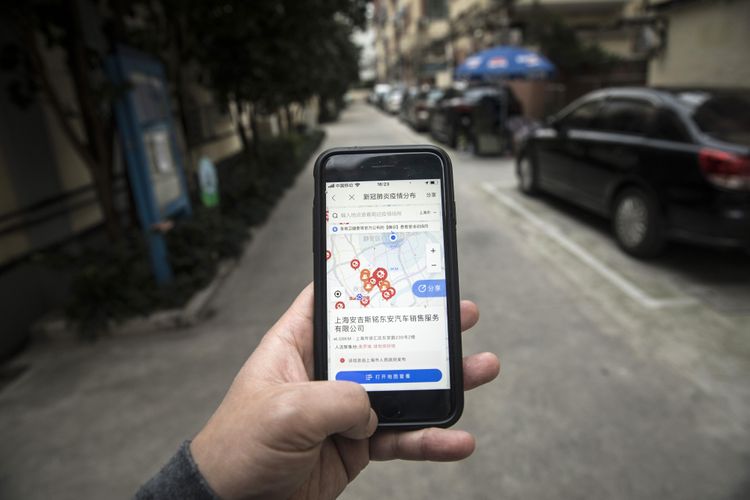 US tracking American citizens' movements via their phones to research coronavirus spread