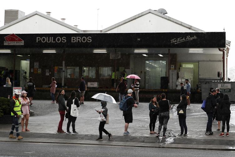 Australia to consider next Friday easing of coronavirus containment measures