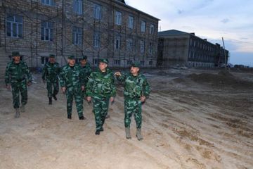 Maharram Aliyev and Elchin Guliyev visited military unit on the border with Armenia