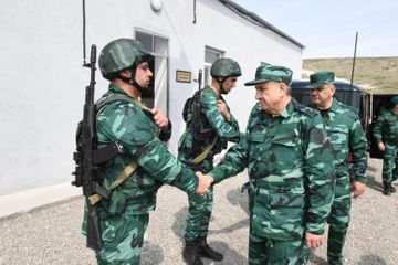 Maharram Aliyev and Elchin Guliyev visited military unit on the border with Armenia