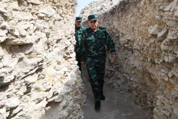 Maharram Aliyev and Elchin Guliyev visited military unit on the border with Armenia