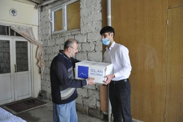 “Gilan Holding” provides social aid to 6000 families