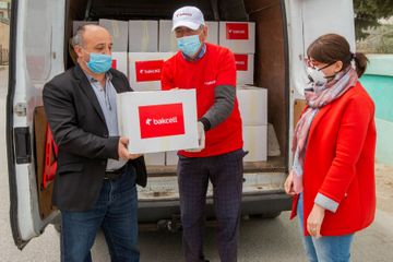 Bakcell supports low-income families in Bina settlement