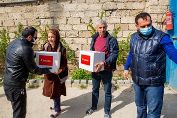 Bakcell supports low-income families in Bina settlement