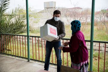Bakcell supports low-income families in Bina settlement
