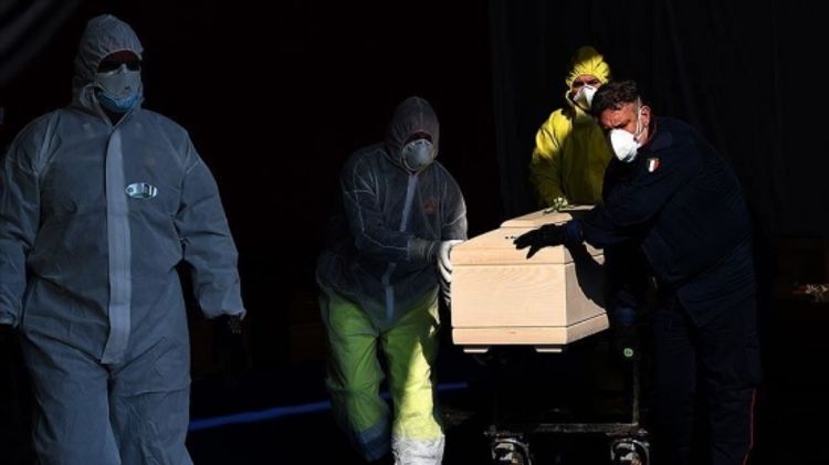 US coronavirus death toll exceeds 70,000