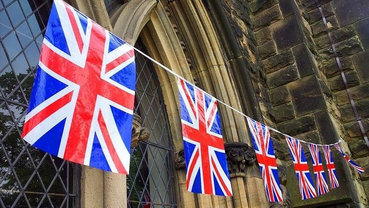 UK’s top COVID-19 adviser resigns