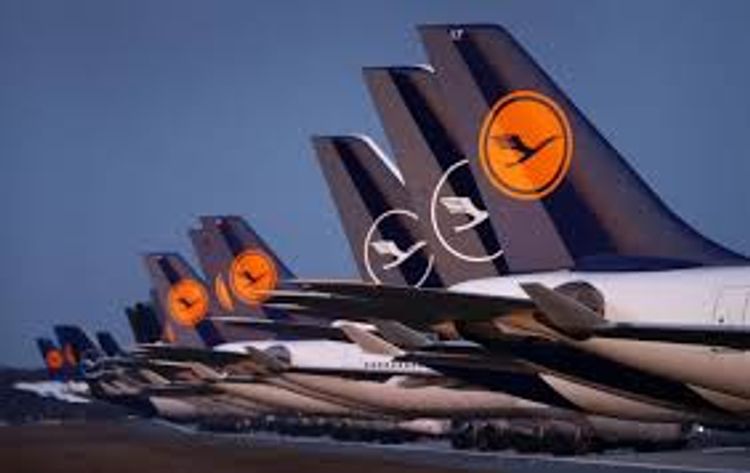 German economy minister: "We'll prevent Lufthansa from being sold out"