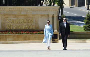 President Ilham Aliyev paid tribute to Azerbaijanis killed in Great Patriotic War - UPDATED