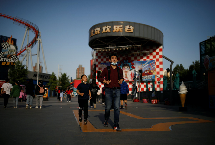 China reports 17 more COVID-19 cases amid new infections in Wuhan