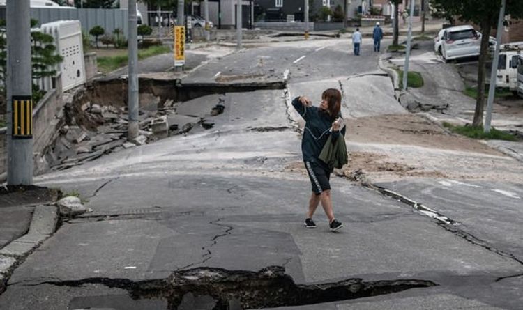 5.8 earthquake hits Japan