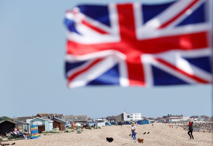 UK coronavirus death toll rises 384 to 33,998