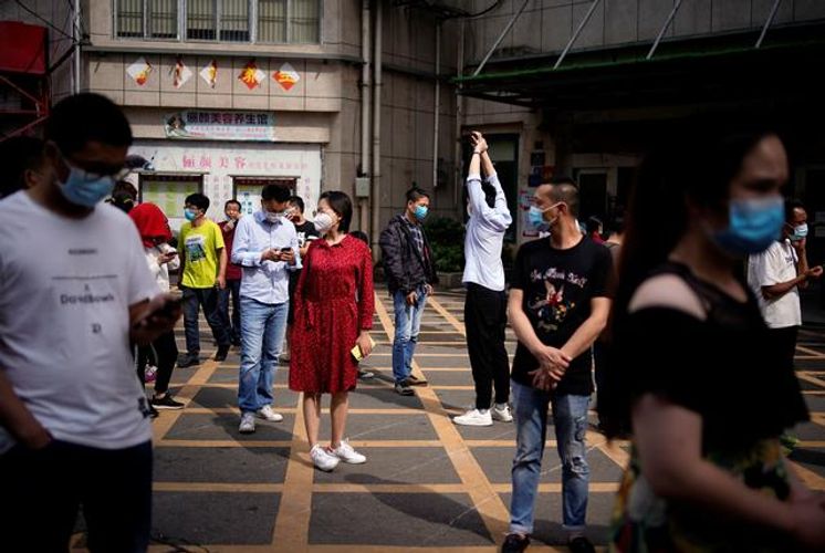 China reports eight new COVID-19 cases, up from four a day earlier