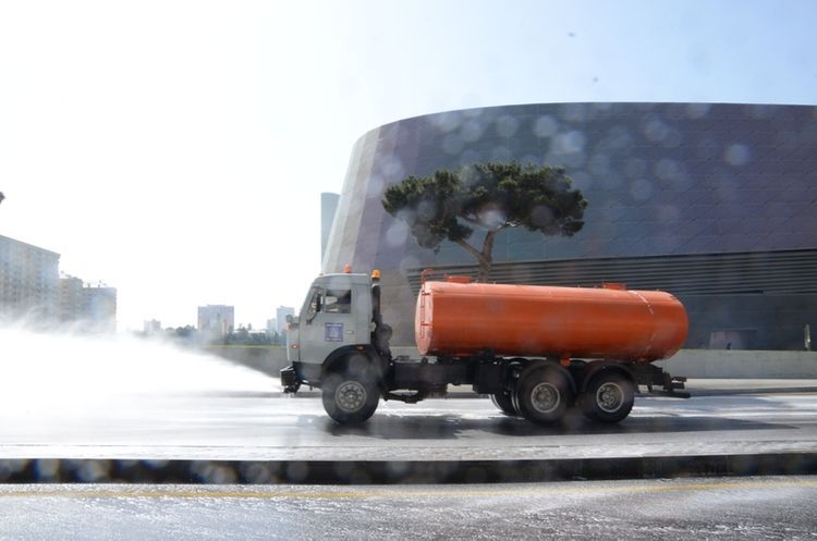Over 400 streets disinfected in Baku