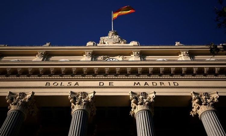 Six EU states to scrap bans on short-selling shares