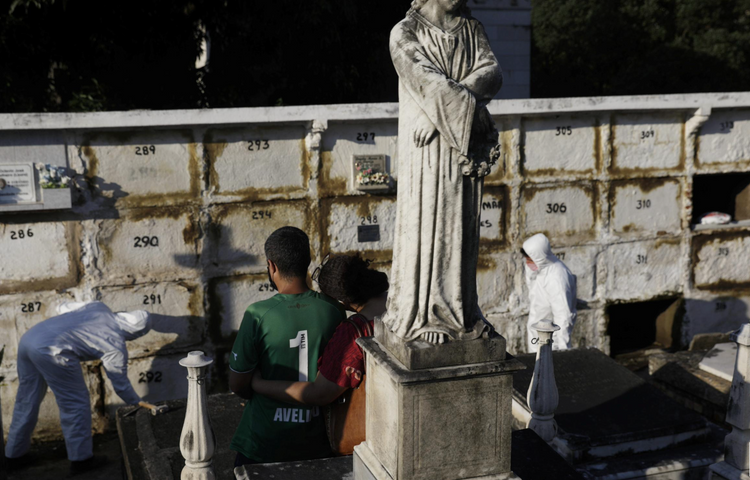 Brazil's coronavirus case count surpasses 250,000