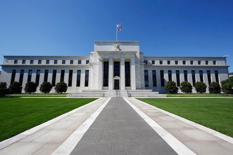 Fed, Treasury chiefs face heat over uneven U.S. coronavirus response