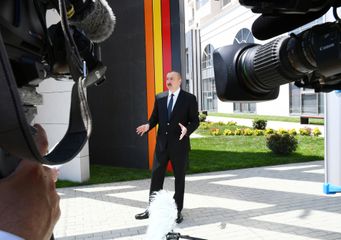 President Ilham Aliyev and first lady Mehriban Aliyeva attended opening of DOST center No3 - UPDATED-1