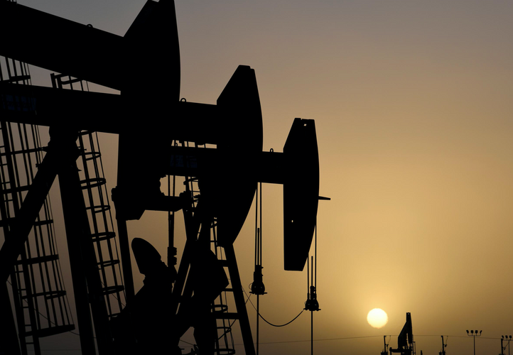 Oil prices climb as U.S. stock drawdown eases supply glut fears
