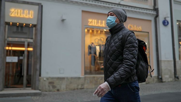 Russia's coronavirus cases surpass 325K