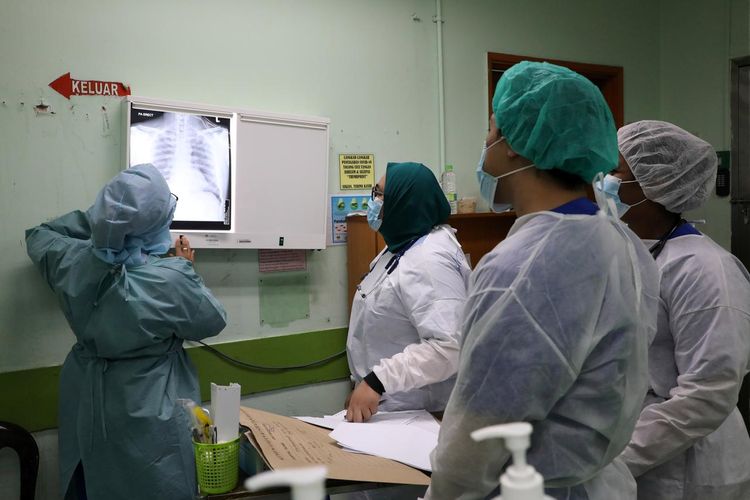 Malaysia reports 172 new coronavirus cases, most of them foreigners