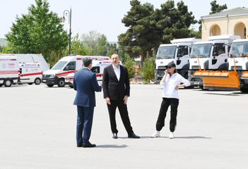 President Ilham Aliyev viewed transport vehicles and special machinery allocated to Shamakhi district