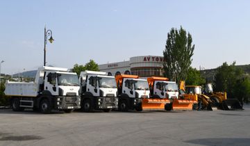 President Ilham Aliyev viewed transport vehicles and special machinery allocated to Shamakhi district