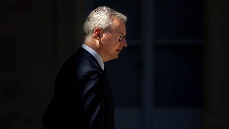 Le Maire: "French economy likely to shrink over 8% in 2020"