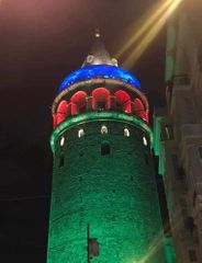 Three bridges in Istanbul illuminated in accordance with the colors of the Azerbaijani flag - PHOTO