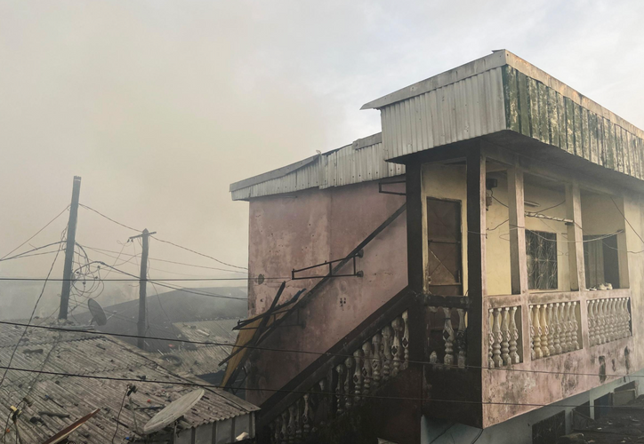 Fire rips through crowded Cameroon prison