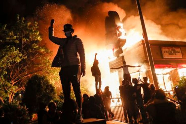 Mayor declares strict curfew as riots rock US' Minneapolis over police murder of George Floyd