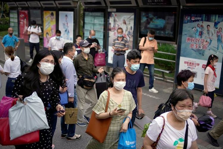 Twelve migrants test positive for coronavirus at Mexican government shelter