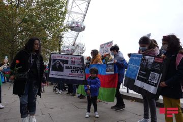 Victims of Ganja and Barda terror commemorated in front of London Eye - PHOTO