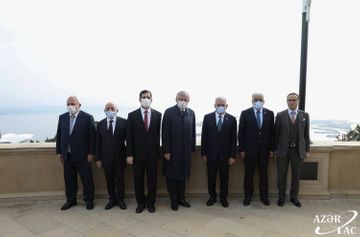 Binali Yıldırım attended grave of Heydar Aliyev and Martyrs’ alley