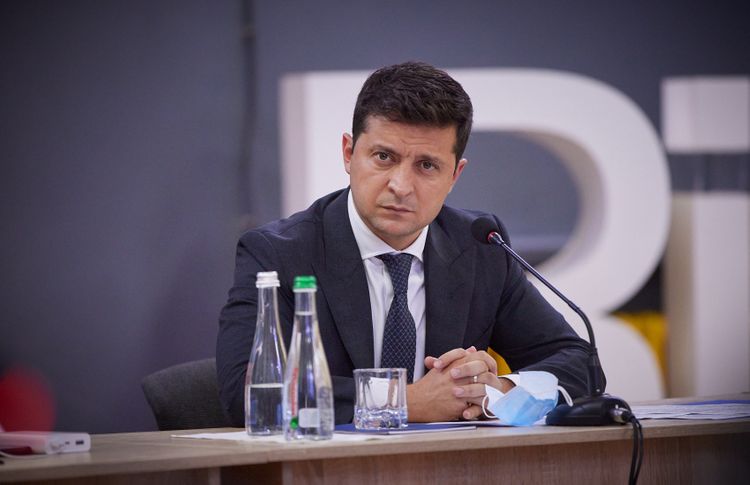 Zelensky contracts Covid-19, self-isolates himself