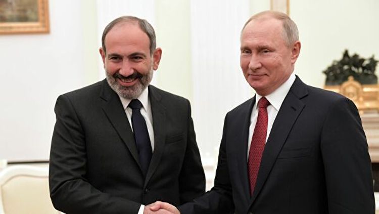 Russian President and Armenian PM hold phone conversation 