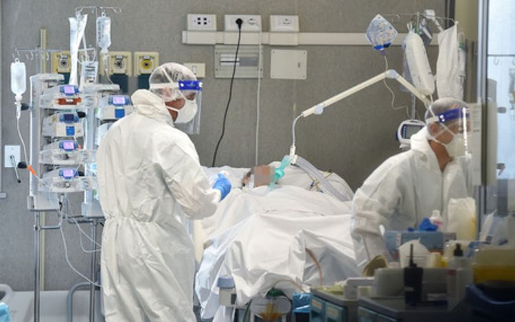 Italy reports 27,354 positive cases in 24 hours, 504 victims