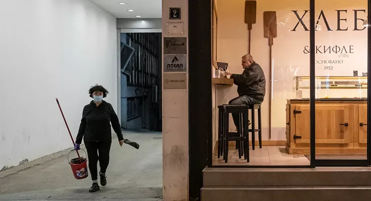 Serbia introduces toughened anti-COVID measures, closing stores, cafes until morning