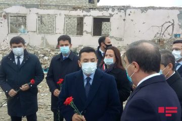 OIC Youth Forum representatives visit missile hit area in Ganja by Armenia