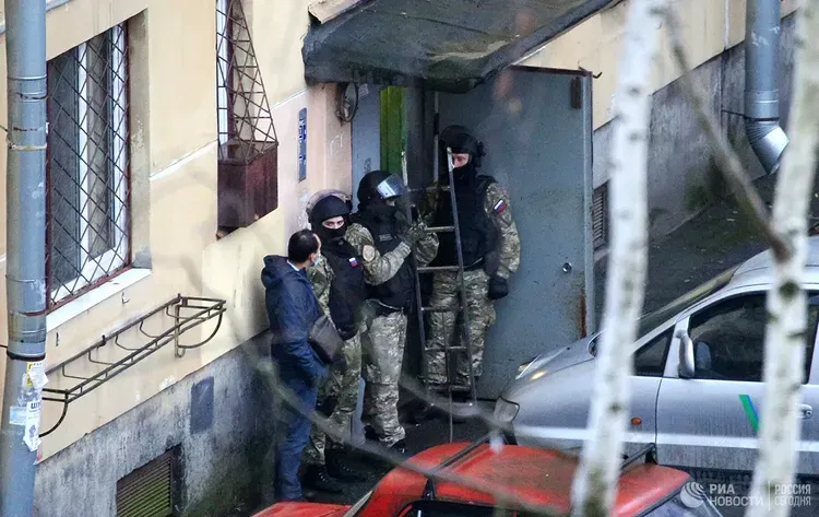Person, who took six children hostages in Russia, surrendered - UPDATED