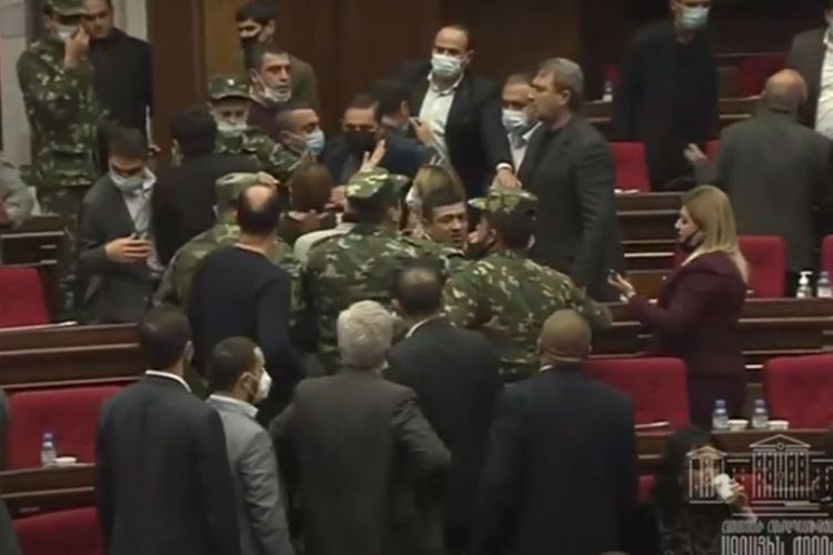 Brawl occurs in today’s meeting of Armenian Parliament  - VIDEO