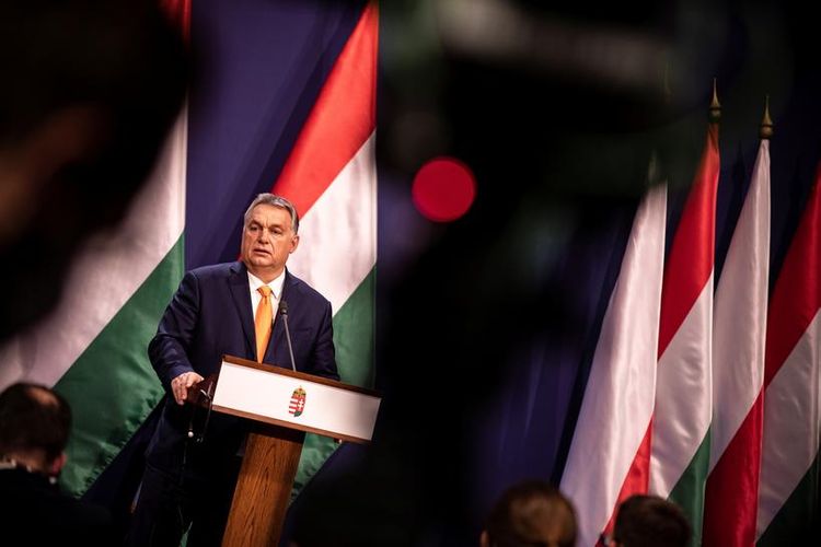 Hungary PM says to decide about Christmas COVID rules in about 10 days
