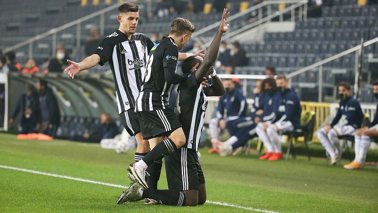 Besiktas beat Fenerbahce 4-3 in Turkish Super Lig derby 