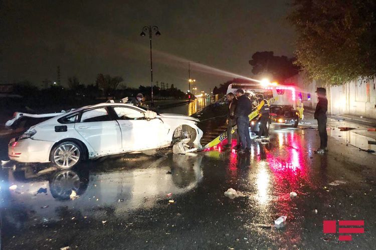 3 medical workers killed as car rams into market in Baku - PHOTO