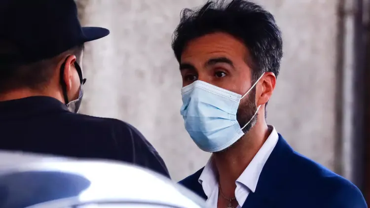 Maradona's doctor investigated over 'manslaughter'