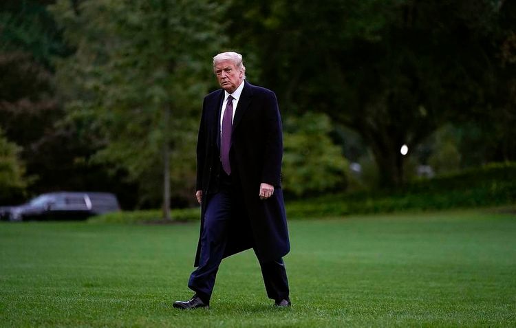 Trump and his wife test positive for coronavirus