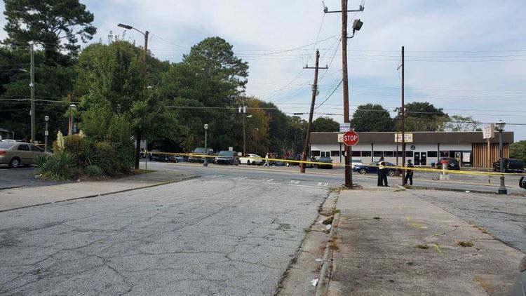  6 shot, 1 dead in shooting at NW Atlanta convivence store